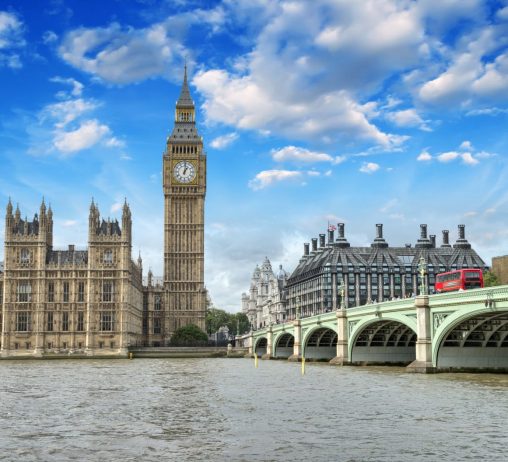 LondonHousesOfParliament_124874389-e1503481375167-508x462