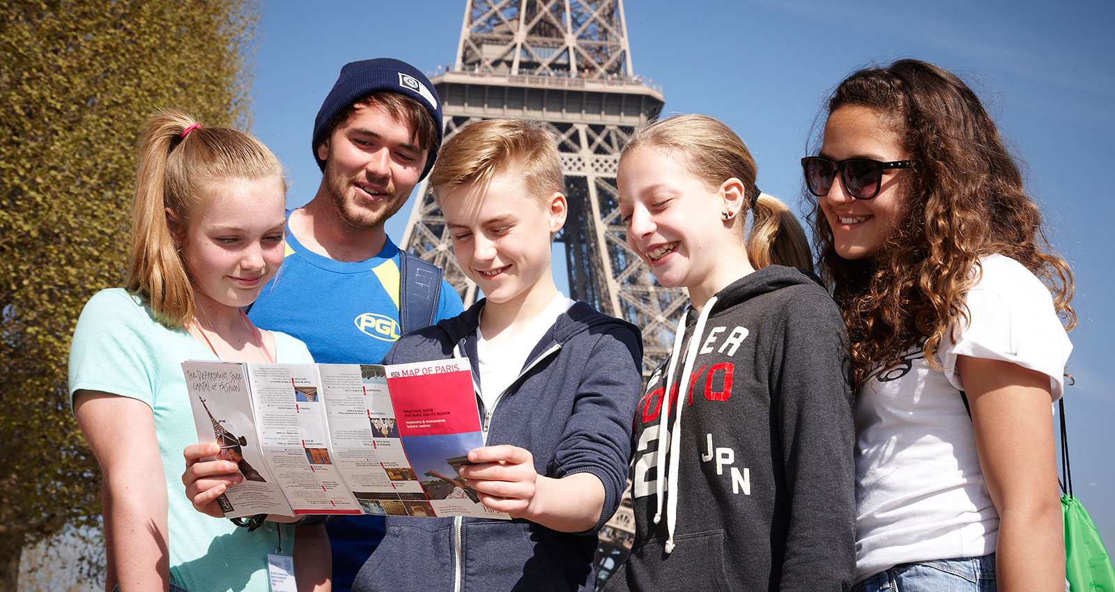 SS-M-French-Centre-Chateau-de-Grande-Romaine-Excursion-Paris-Eiffel-Tower-Girls-Boy-Staff-for-Secondary-Schools