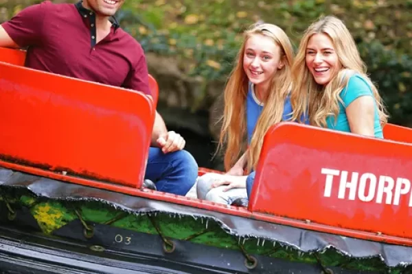 rumba-rapids-water-ride-guests-splash rumba-rapids-water-ride-guests-splash